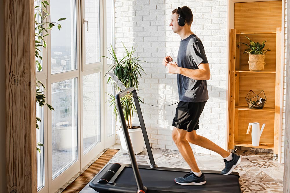 Pros and Cons of Home Workouts