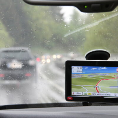 5 Ways GPS Technology Improves Daily Lives